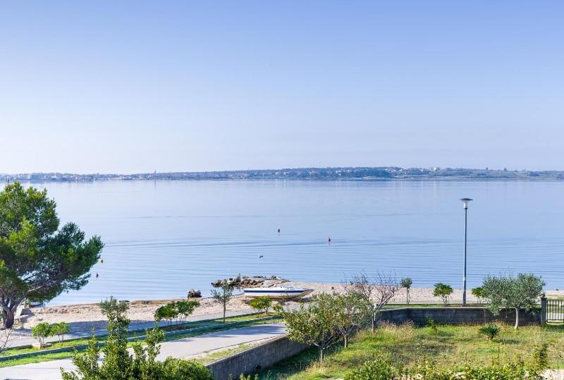 Apartment Nin - Vrsi At The Beach 外观 照片