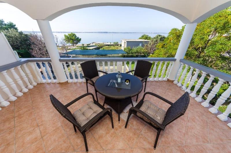 Apartment Nin - Vrsi At The Beach 外观 照片