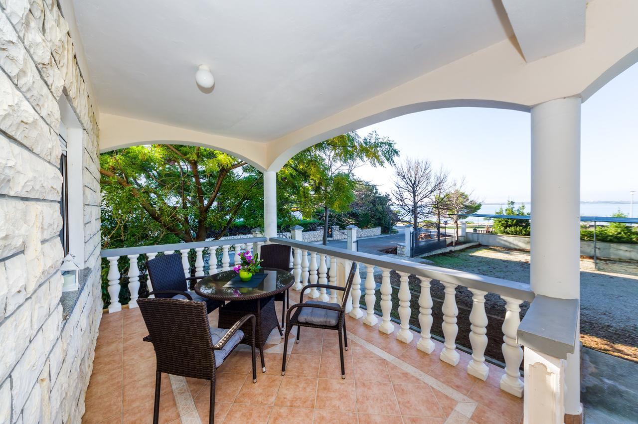 Apartment Nin - Vrsi At The Beach 外观 照片