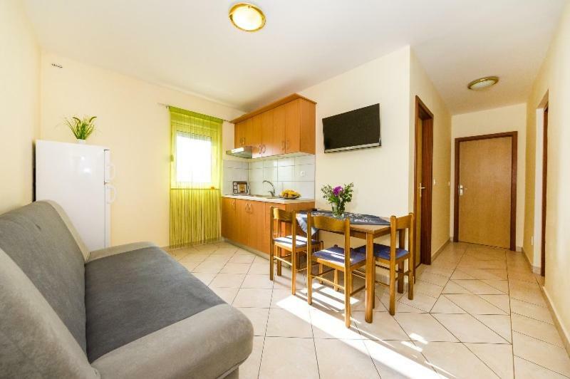 Apartment Nin - Vrsi At The Beach 外观 照片