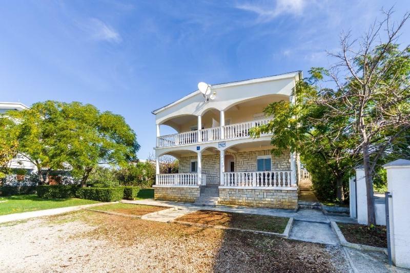 Apartment Nin - Vrsi At The Beach 外观 照片